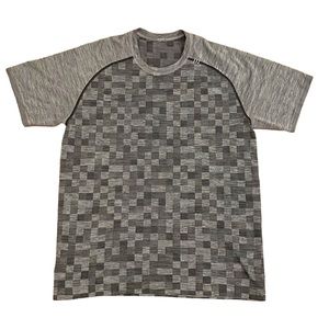 Lululemon Men’s Vent Tech Metal Checkered Short Sleeve Shirt Large